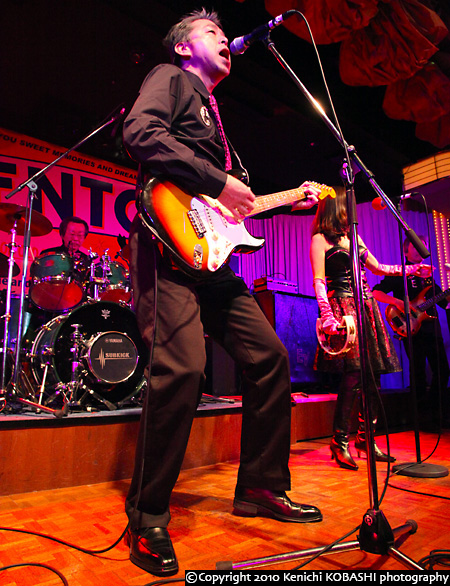 The SHOT - 50's Xmas Live Party 2009 - ���a50�N[116��]�O�c��