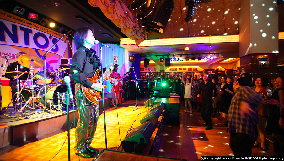 The SHOT - 50's Xmas Live Party 2009 - ���a50�N[116��]�O�c��